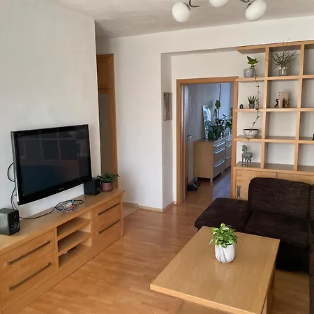 Apartment Bright Overlooking Square *